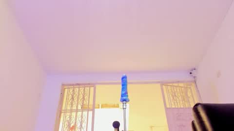 Snapshot of elisabethmassey chatting on 4, 10, 2025 Liss online show from 4, 10, 2025