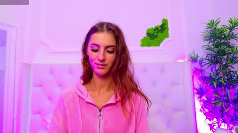 ElisaCharm online show from 6, 5, 2026