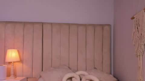 Elise diamond online show from 30, 4, 2026