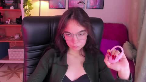 Snapshot of elise_noir chatting on 14, 10, 2025 Elise online show from 14, 10, 2025