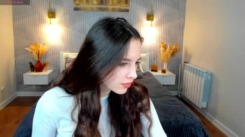 Snapshot of elise_robbie chatting on 29, 3, 2026 Elise online show from 29, 3, 2026