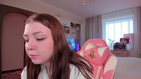 Elise    online show from 25, 1, 2025