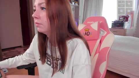 Elise    online show from 30, 1, 2025