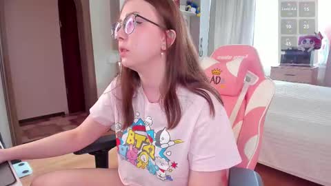 Elise    online show from 20, 2, 2025