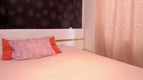 Elly online show from 6, 10, 2025