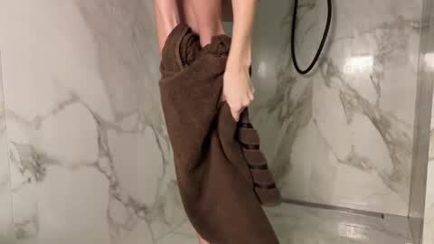 Nina online show from 7, 1, 2025