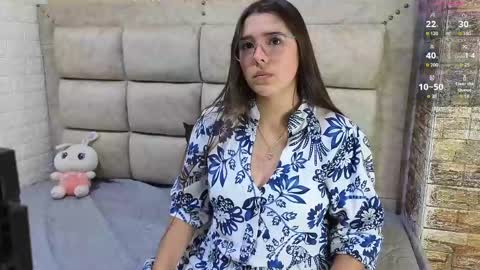 elisvega online show from 21, 4, 2026