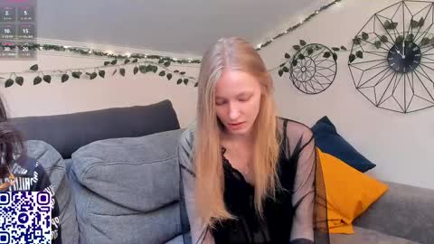Snapshot of eliteeros chatting on 11, 4, 2026 EliteEros online show from 11, 4, 2026