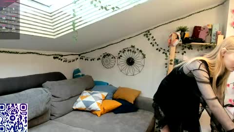 Snapshot of eliteeros chatting on 10, 5, 2026 EliteEros online show from 10, 5, 2026