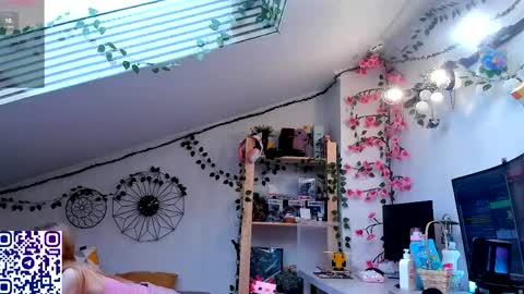 Snapshot of eliteeros chatting on 11, 5, 2026 EliteEros online show from 11, 5, 2026