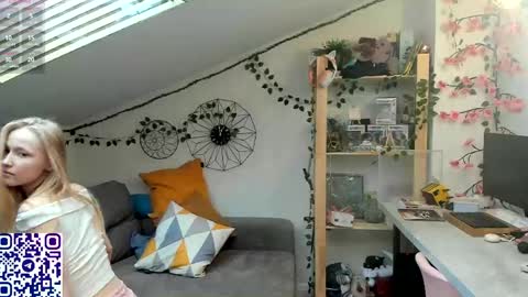 Snapshot of eliteeros chatting on 22, 5, 2026 EliteEros online show from 22, 5, 2026