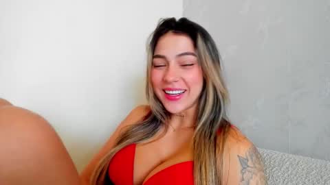 Snapshot of eliza_sanz chatting on 12, 9, 2025 My name is ElizaPVT is open online show from 12, 9, 2025