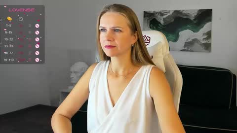 Snapshot of eliza_wilsoon chatting on 21, 9, 2025 eliza_wilsoon online show from 21, 9, 2025
