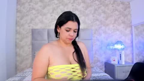 Snapshot of elizabeth_colleman chatting on 17, 1, 2025 Elizabeth online show from 17, 1, 2025