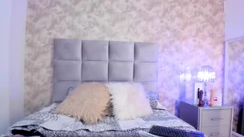 Snapshot of elizabeth_colleman chatting on 10, 2, 2025 Elizabeth online show from 10, 2, 2025