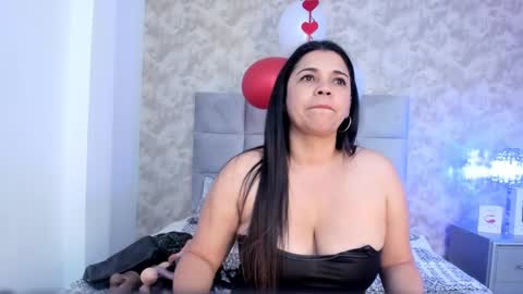 Snapshot of elizabeth_colleman chatting on 2, 3, 2025 Elizabeth online show from 2, 3, 2025