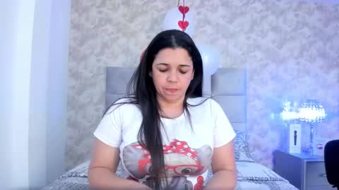 Snapshot of elizabeth_colleman chatting on 3, 3, 2025 Elizabeth online show from 3, 3, 2025