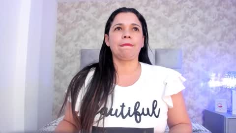 Snapshot of elizabeth_colleman chatting on 7, 3, 2025 Elizabeth online show from 7, 3, 2025