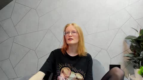 Elizabeth online show from 13, 2, 2025