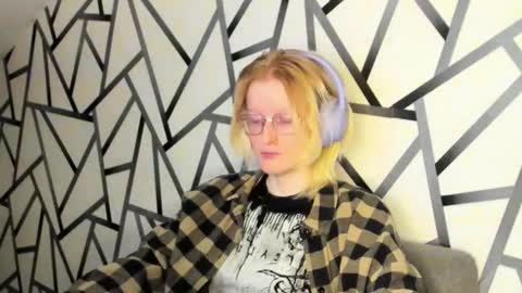 Elizabeth online show from 7, 11, 2025