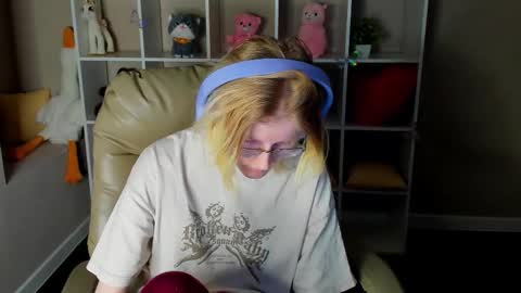 Elizabeth online show from 18, 12, 2025