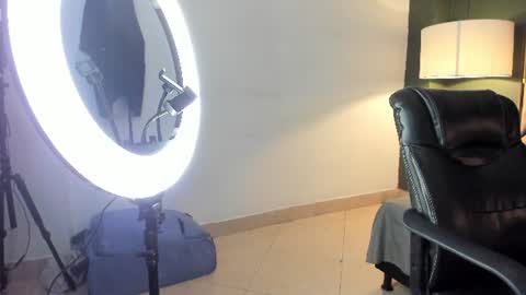 Snapshot of elizabeth_santos1 chatting on 4, 7, 2026 Elizabeth online show from 4, 7, 2026