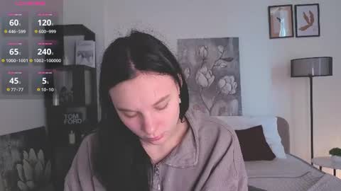 Elizabeth online show from 14, 7, 2026