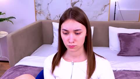 Snapshot of elizabethcash chatting on 1, 2, 2025 Elizabeth online show from 1, 2, 2025