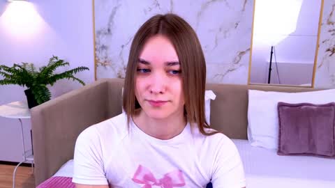 Snapshot of elizabethcash chatting on 4, 2, 2025 Elizabeth online show from 4, 2, 2025