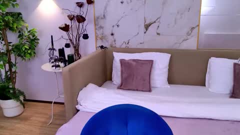 Snapshot of elizabethcash chatting on 28, 10, 2025 Elizabeth online show from 28, 10, 2025