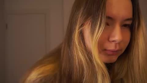 Snapshot of elizabethennals chatting on 18, 9, 2025 Elizabeth online show from 18, 9, 2025