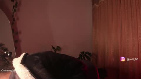 Snapshot of elizabethz chatting on 16, 10, 2025 Tuli online show from 16, 10, 2025