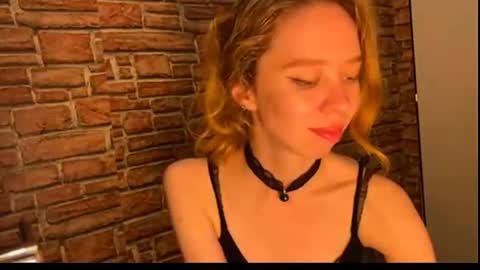 Snapshot of elizastorm chatting on 26, 6, 2026 Eliza online show from 26, 6, 2026