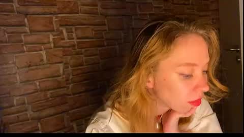 Snapshot of elizastorm chatting on 8, 7, 2026 Eliza online show from 8, 7, 2026