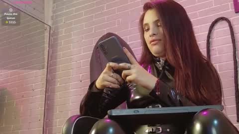   online show from 12, 9, 2025