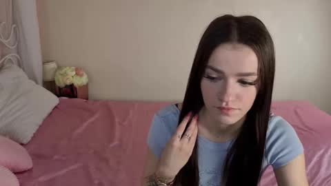 Snapshot of elizzza_ chatting on 14, 10, 2025 elizzza_ online show from 14, 10, 2025