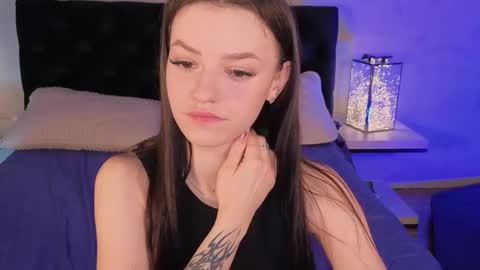 elizzza_ online show from 5, 3, 2026