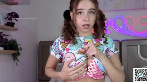 Snapshot of ella_desire chatting on 2, 6, 2026 ella_desire online show from 2, 6, 2026