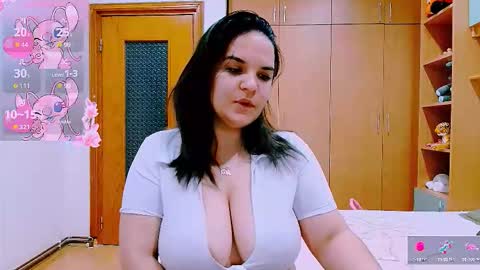 Snapshot of ella_diamonds chatting on 13, 10, 2025 Ella online show from 13, 10, 2025