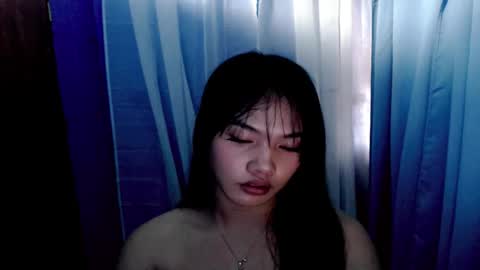 Ella online show from 4, 12, 2025