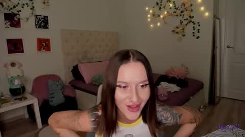 ELLA online show from 28, 10, 2025