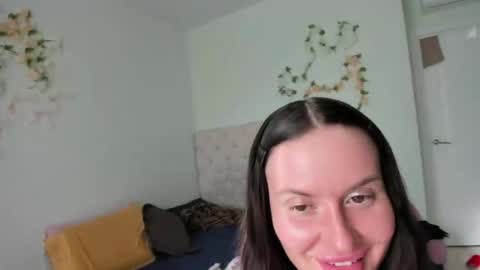 Snapshot of ella_gdss chatting on 10, 4, 2026 ELLA online show from 10, 4, 2026