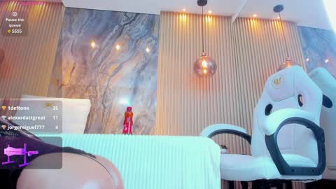 ella harper online show from 17, 1, 2025