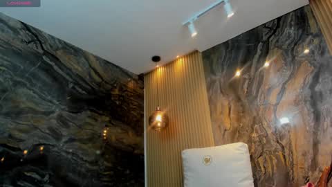 ella harper online show from 24, 1, 2025