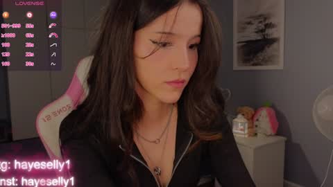 Snapshot of ella_hayes chatting on 4, 1, 2025 Ella NEXT STREAM 1TH DECEMBER 1200 - 0800 AM AT MOSCOW TIME online show from 4, 1, 2025