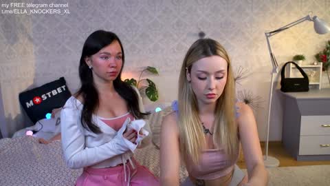 Snapshot of ella_knockers_xl chatting on 8, 12, 2024 Ella NEXT STREAM 21 november online show from 8, 12, 2024