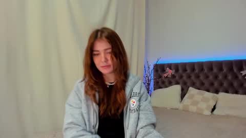 Snapshot of ella_mayers chatting on 17, 2, 2025 Ella Mayers online show from 17, 2, 2025