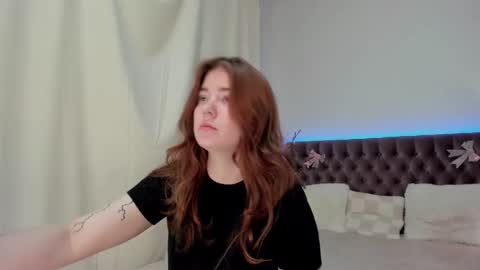 Snapshot of ella_mayers chatting on 26, 2, 2025 Ella Mayers online show from 26, 2, 2025