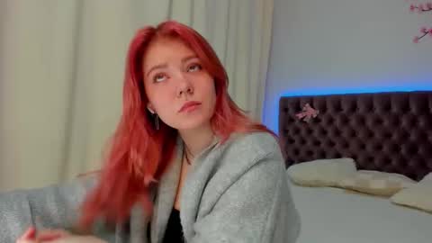 Ella Mayers online show from 4, 10, 2025