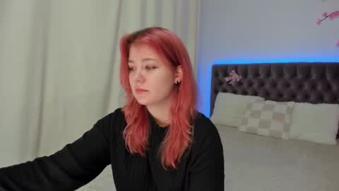 Ella Mayers online show from 27, 10, 2025